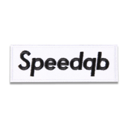 SPEEDQB BOX LOGO NÁŠIVKA - BÍLÁ