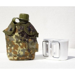 US polymer water canteen pouch with cup and cover, flecktarn